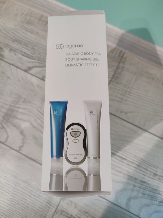 НЮ СКИН Галваник устройство+гелове NU SKIN ageLOC Galvanic Body Trio
