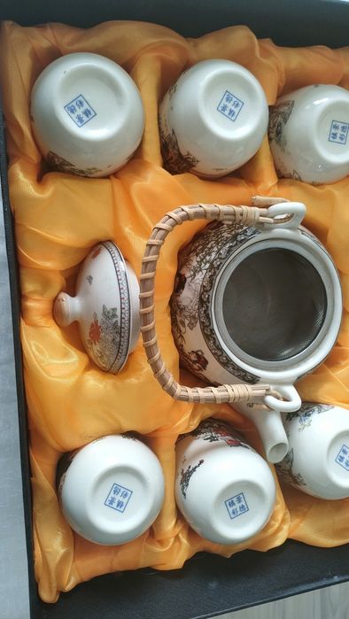 Продам Чайный набор сервис