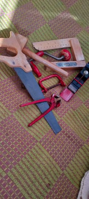 Продавам детски комплект Млад дърводелец