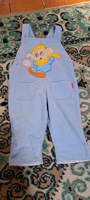 Отдам бесплатно детские вещи