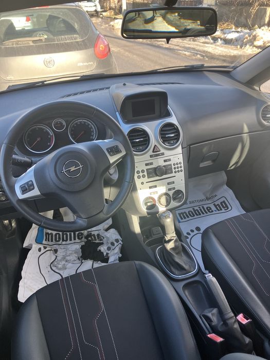 Продавам Opel Corsa D cosmo