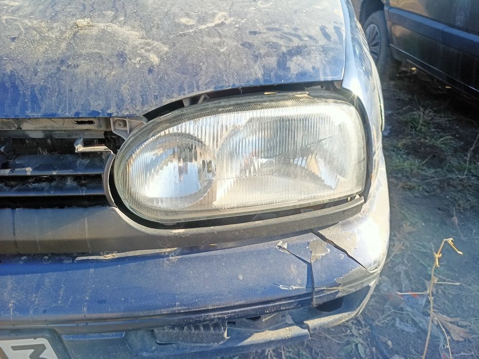 Голф 3 фара левый