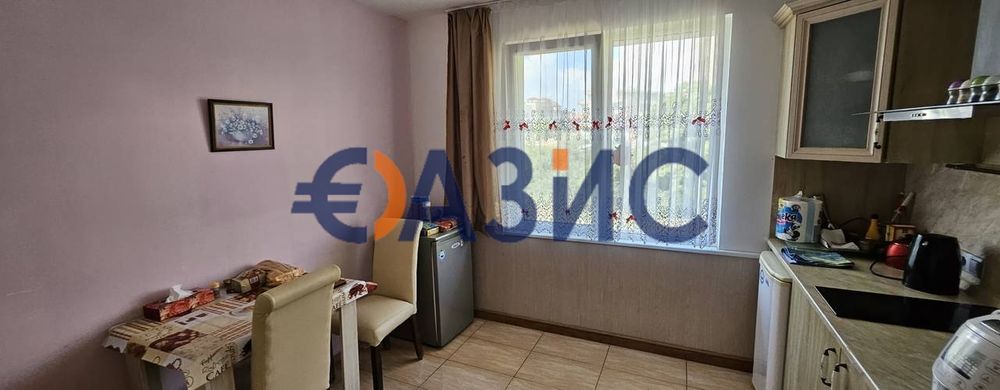 Продава се Тристаен апартамент в Свети Влас - 82 кв.м за 964 €/кв.м - Снимка #4