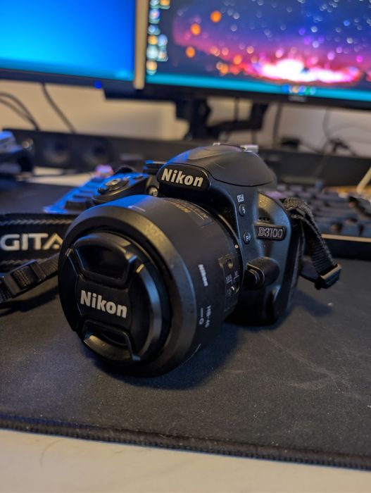 Nikon d3100 + Nikkor  35mm 1.8g + 18-55mm vr + baterii + card 8gb
