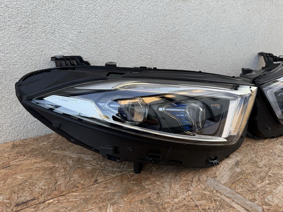 SET Far stanga dreapta Mercedes CLS W257 Full LED MULTIBEAM Originale