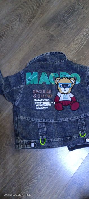 Продаю джинсовую куртку рост 110.