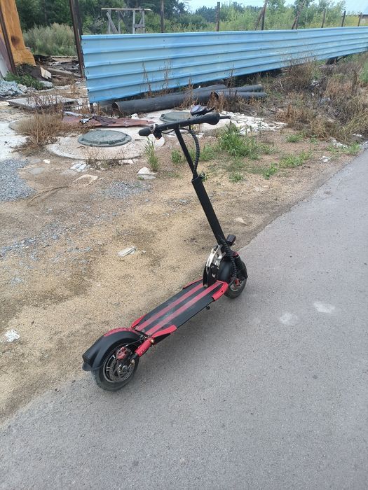 Самокат kuga m4 в хорошем состоянии