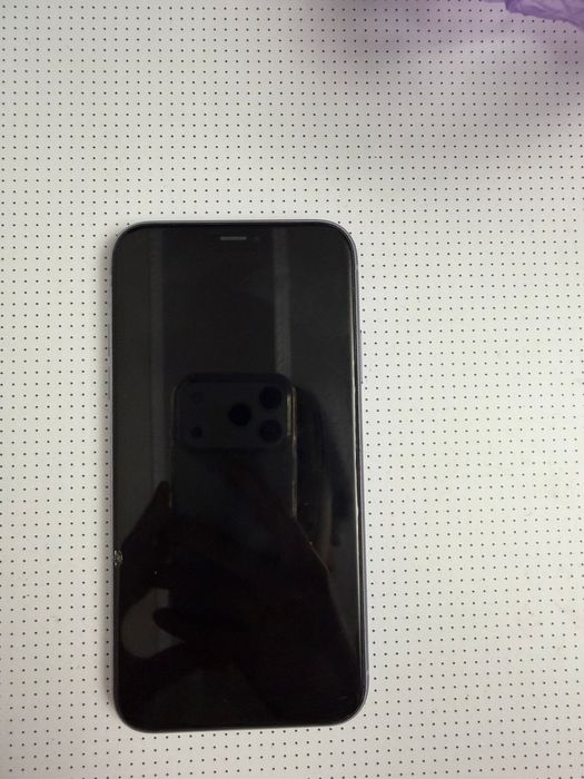 Продам Айфон 11 64Gb