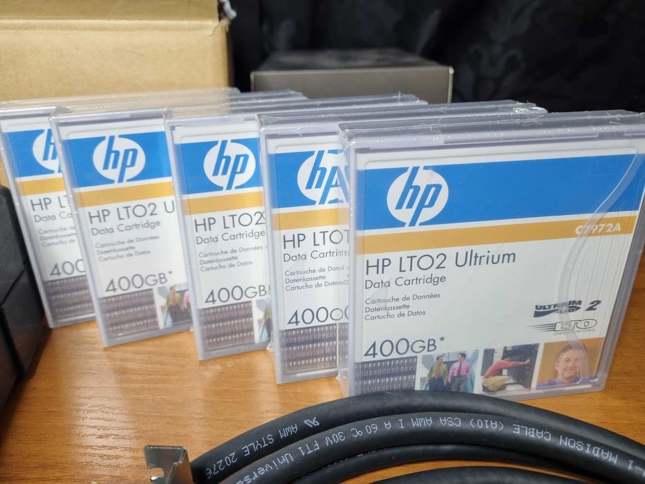 HP StorageWorks ULTRIUM 448 DW017B BRSLA-0404-DC LTO-2 SCSI tape drive