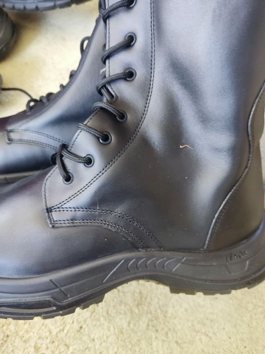 Работни обувки с бомбе 48 номер