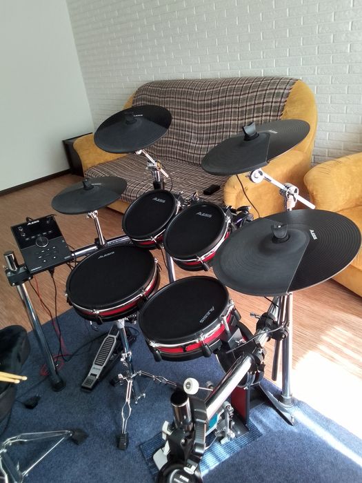 Alesis Crimson ll SE