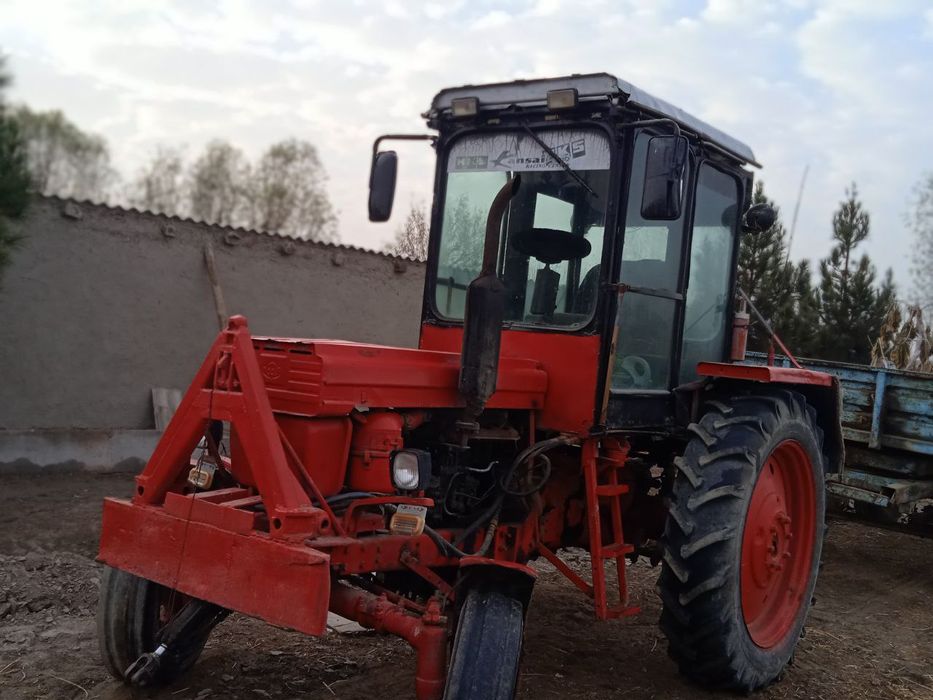 Traktor t28 yangi