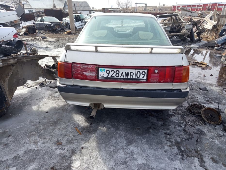 Ауди 80 б3 по запчастям