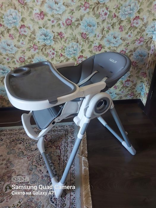 Детский столик для кормление