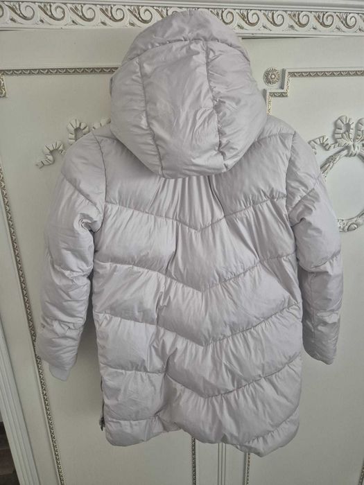 Geacă Tommy Hilfiger fată 140 cm- stare foarte bună