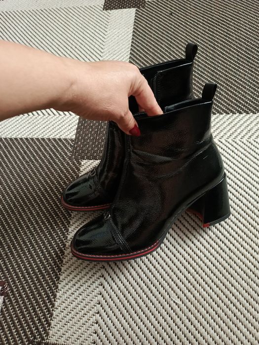 Продам ботинки, ботильоны