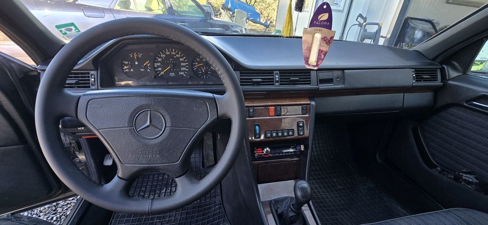 Mercedes 200E w124 benzina