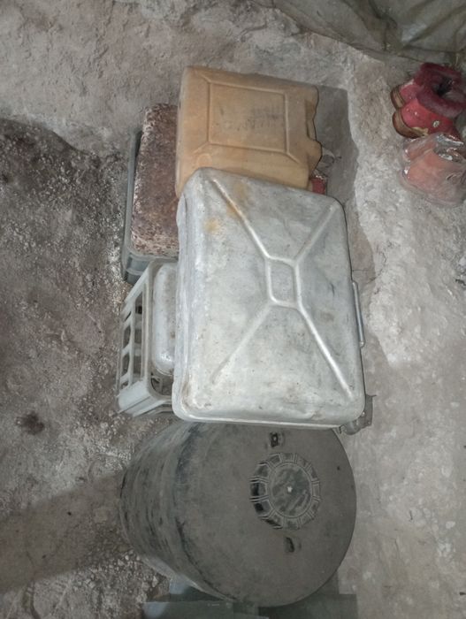 Канистра  бизин идиш