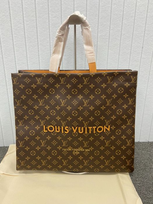 Голяма чанта Louis Vuitton bag тип торба