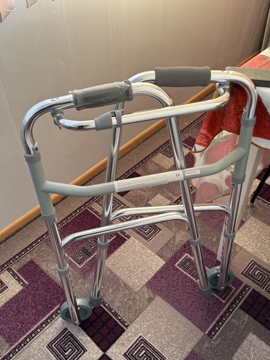 Ходунки для взрослых