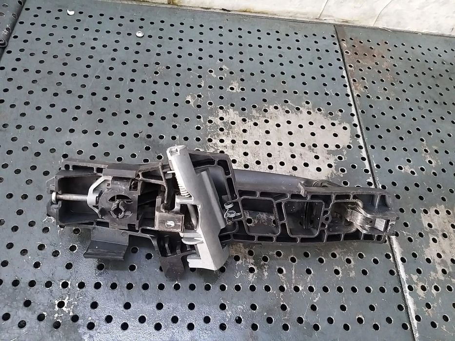 Maner usa dreapta spate ford fiesta 6 cb1 ccn 8a61a224a36