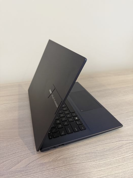 !! URGENT !!Laptop Asus Vivobook pro 16
