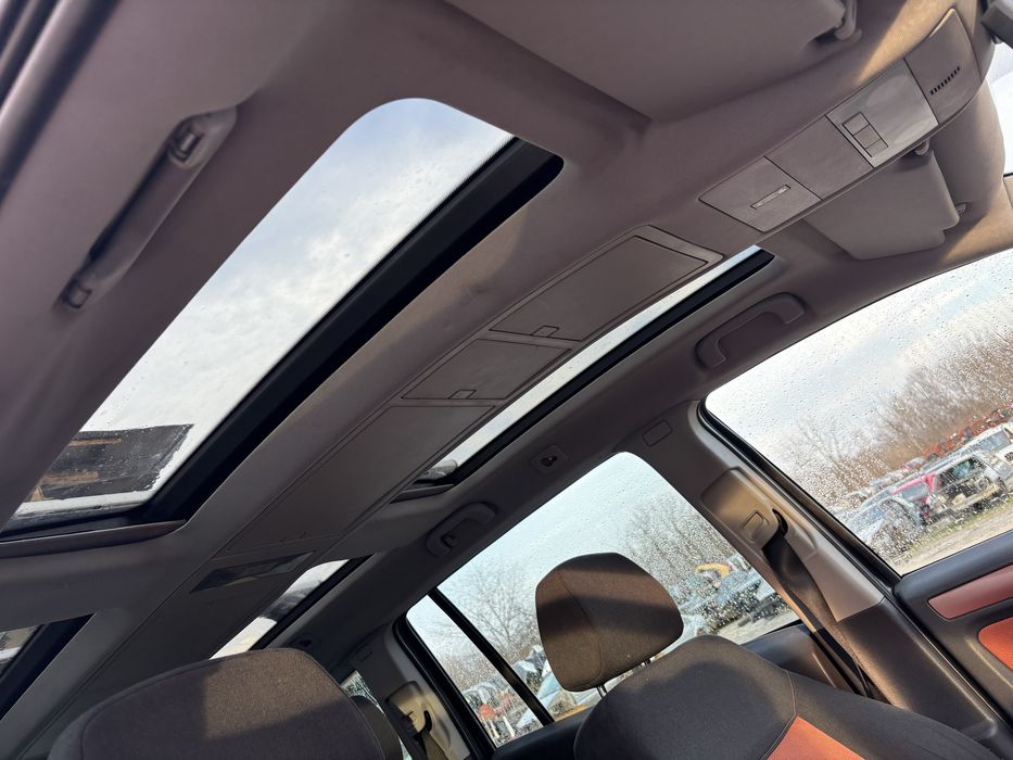 Опел Зафира 2 броя На части opel Zafira
