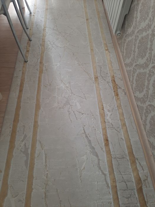 Продам ковровую дорожку