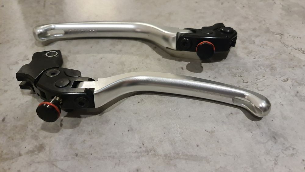 Manete frana ambreiaj Rizoma Ducati Scrambler manere leviere Panigale