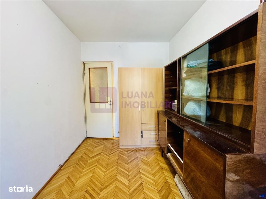 Apartament cu 3 camere de vanzare | Ciresica | etaj 1 | pivnita | vide