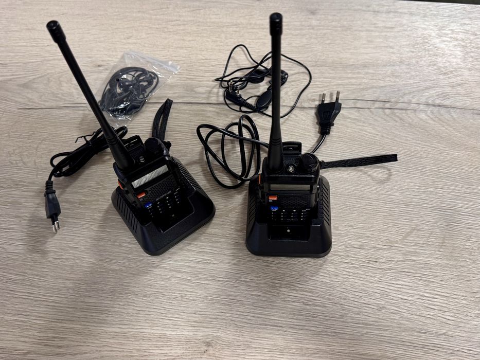 Baofeng UV 5R Радиостанция двубандова Нови