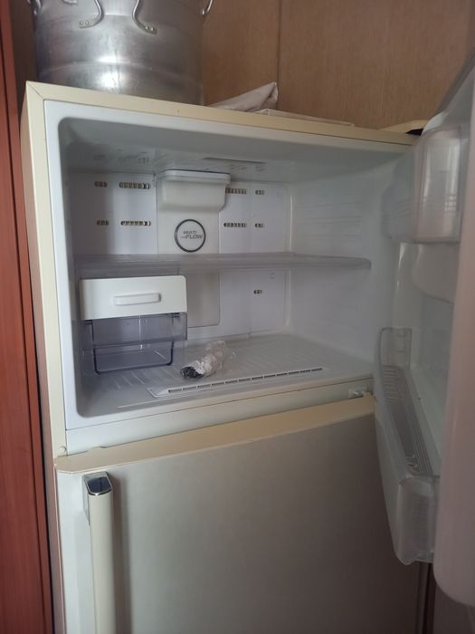 Продам холодильник Самсунг