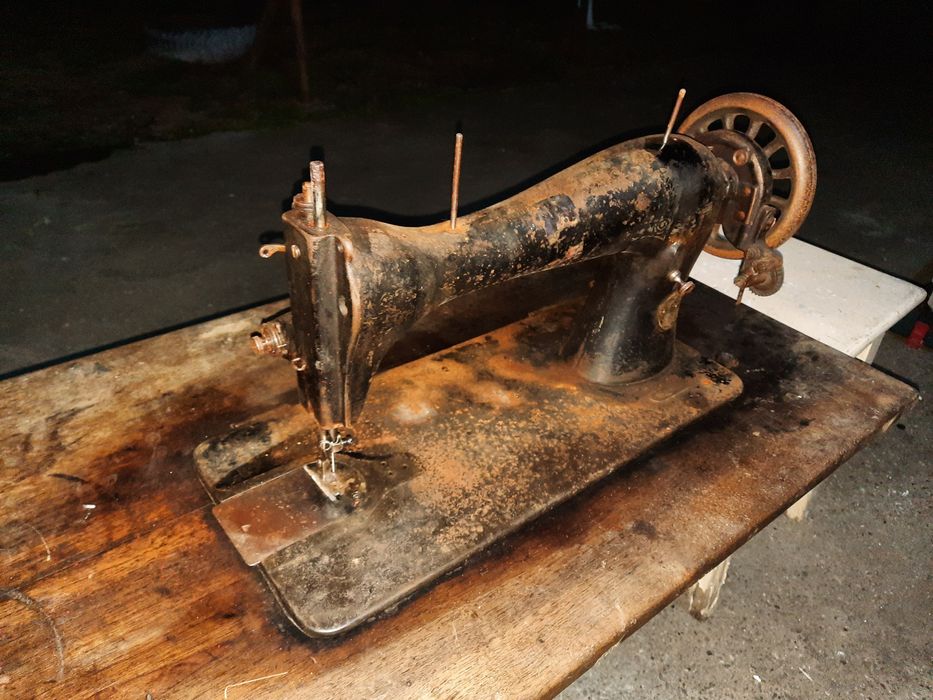 SINGER masina cusut / picioare / cadru / masa