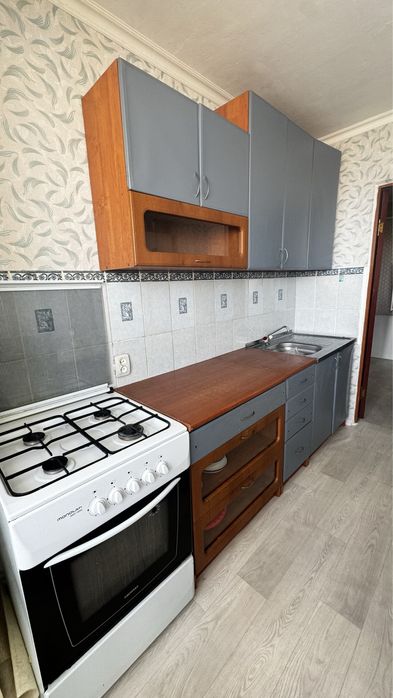 кухонный гарнитур сатылады!