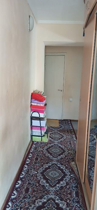 БИЙ,  метро Горького 2- комнатная кирпич, мебель, техника 64500!