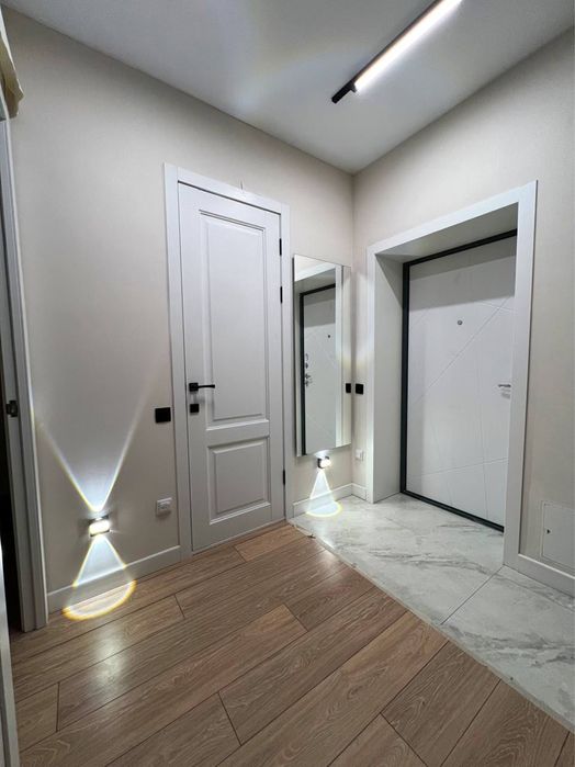 По часам 2 тыс люкс