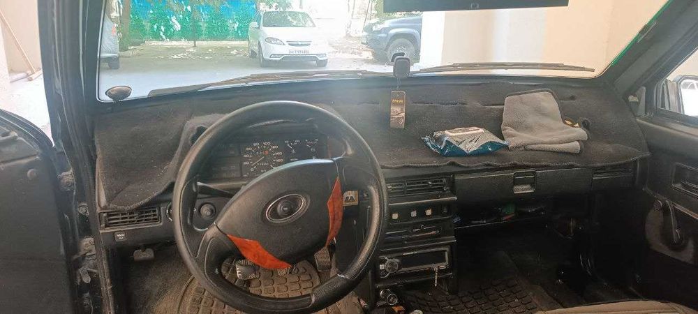 Продам ВАЗ 2109 в среднем состоянии