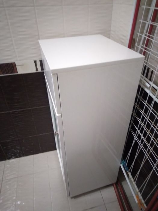 Шкаф    за  баня