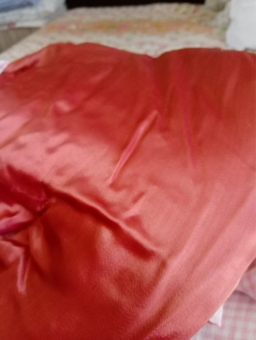 Китеници, шалте и пухена завивка