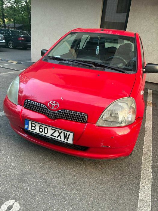 TOYOTA Yaris