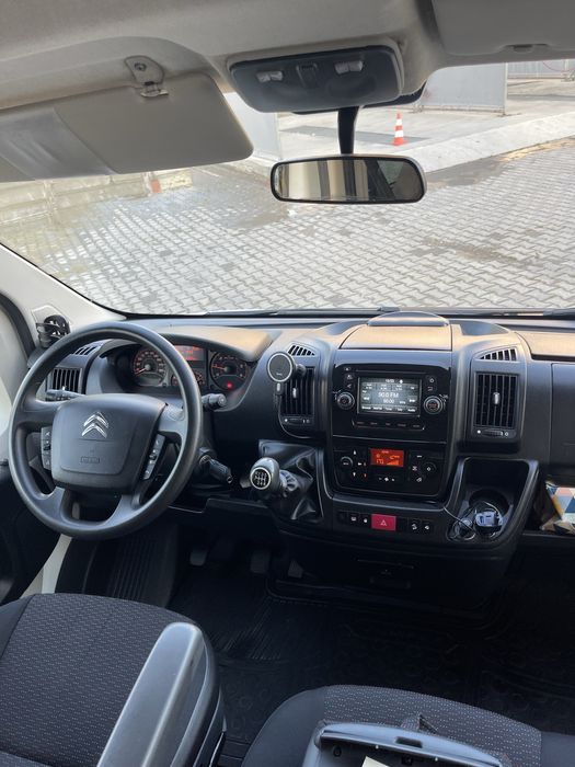 Rent a car/ Inchirieri auto 8+1 locuri Focsani