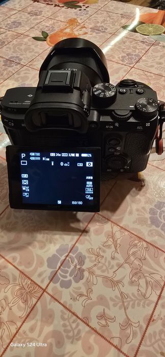 Sony Alpha 7 III plus prime lens 35 mm 1.8