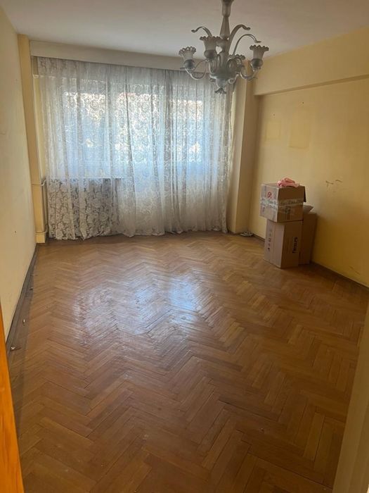 Apartament 4 camere Titulescu
