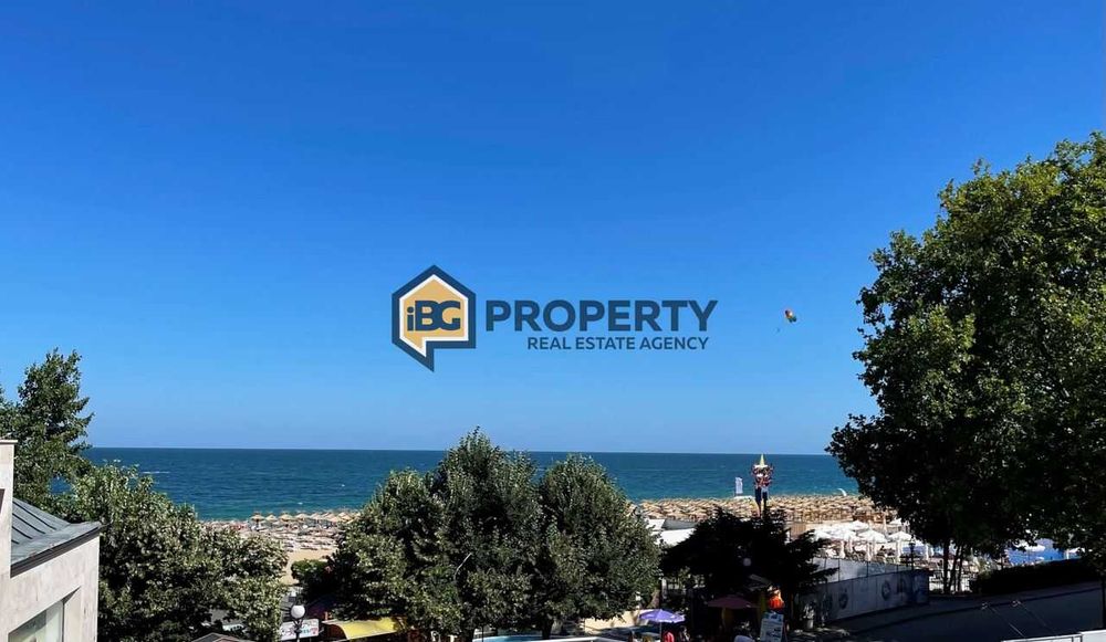 Тристаен на първа линия