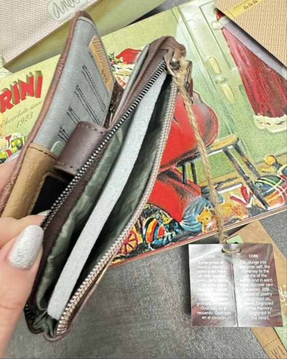 Portofel Anekke nou in cutie