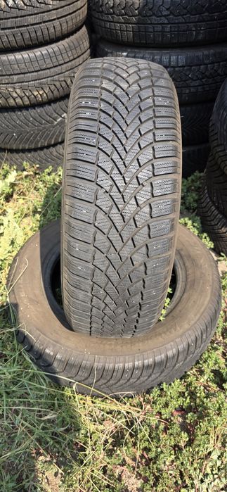 Гуми 2бр 215/65/16 - 1бр  - 75 евро