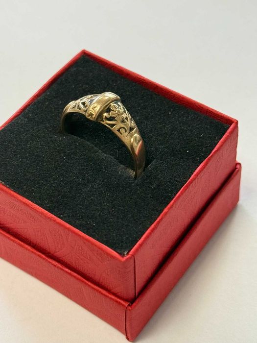 *** Много красив *** Златен пръстен 14к 3.75 гр