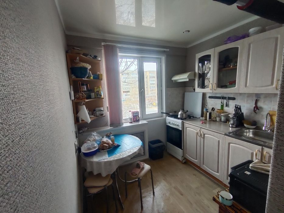 Продам квартиру район Школьник