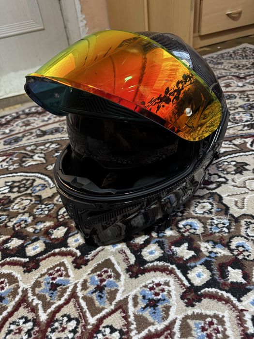 Мото шлем , два мото шлема