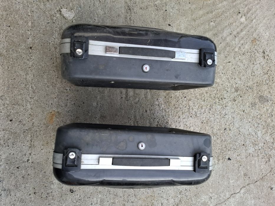 Cutii laterale sidecases pentru Aprilia Pegaso 650